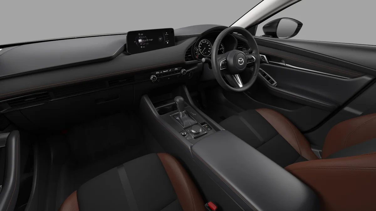 MAZDA3 セダン