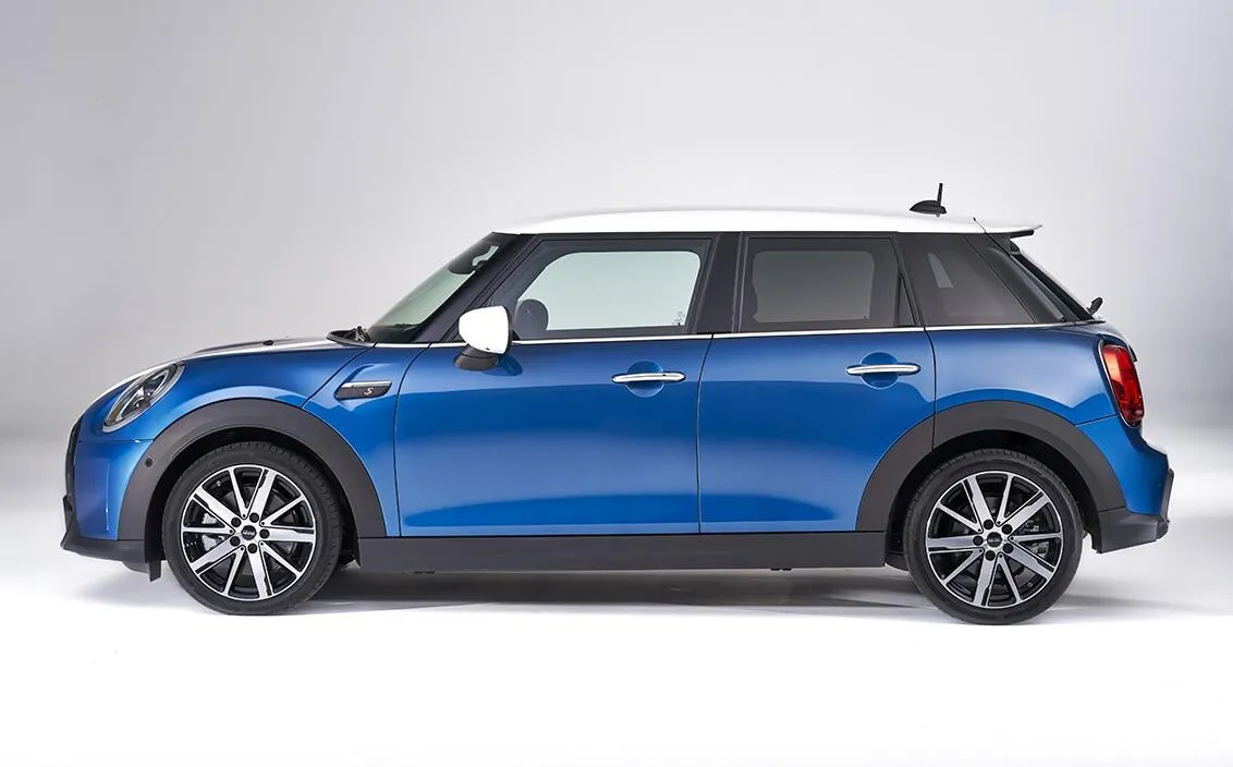 MINI 5ドア