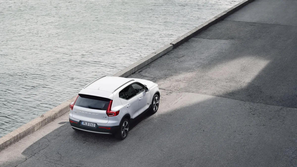 XC40