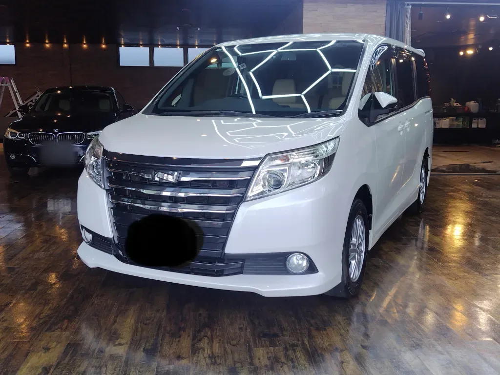 ノアの納車写真